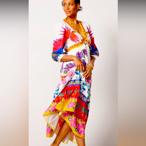 FARM Rio Dresses & Skirts - Vivid Garden Off-White Maxi Dress Farm Rio worn once for bridal party